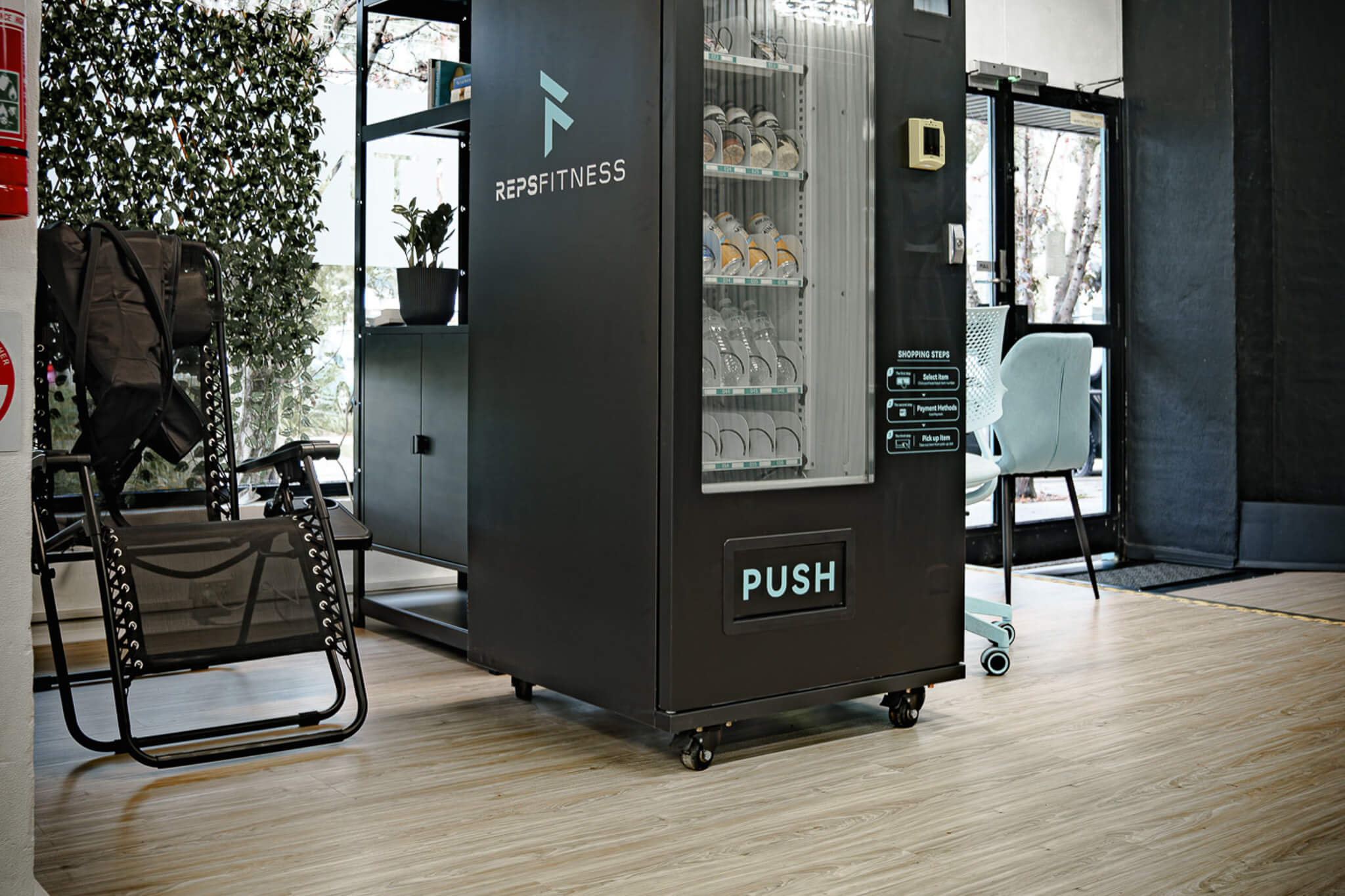 Healthy snacks and drinks vending machine at Reps Fitness Bayswater